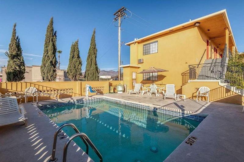 טוסון Econo Lodge University מראה חיצוני תמונה